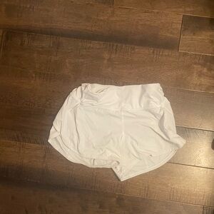 White lululemon shorts